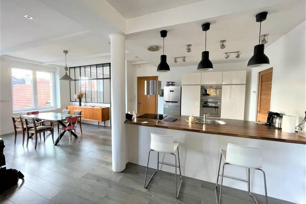 Superbe Loft 100M2 Proche Cathedrale Avec Parking Reims Exterior foto